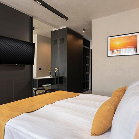 Zefir Hotel Slăntjev Brjag Exteriör bild