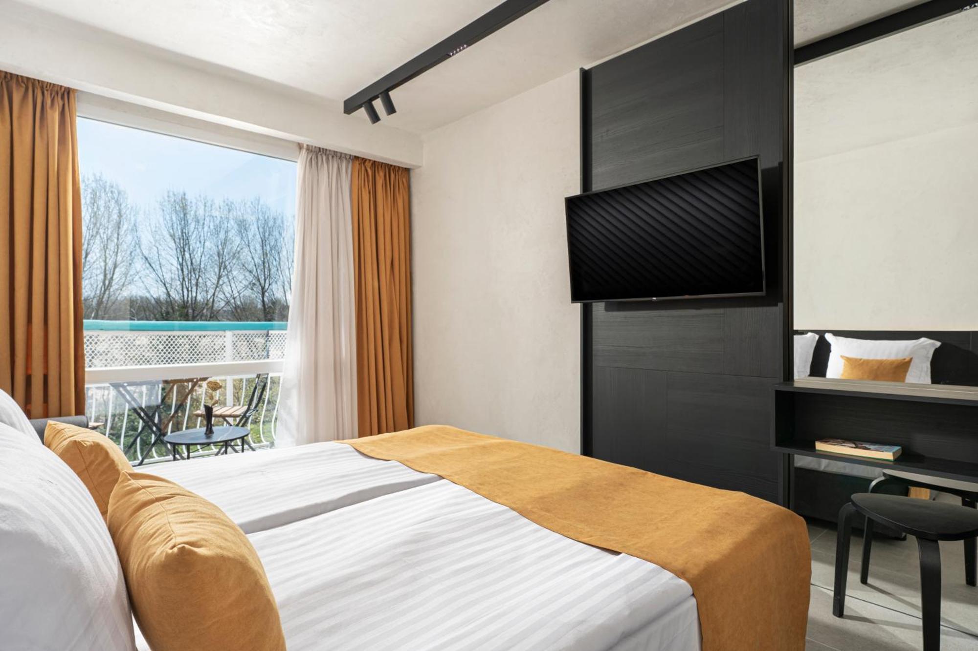 Zefir Hotel Slăntjev Brjag Exteriör bild