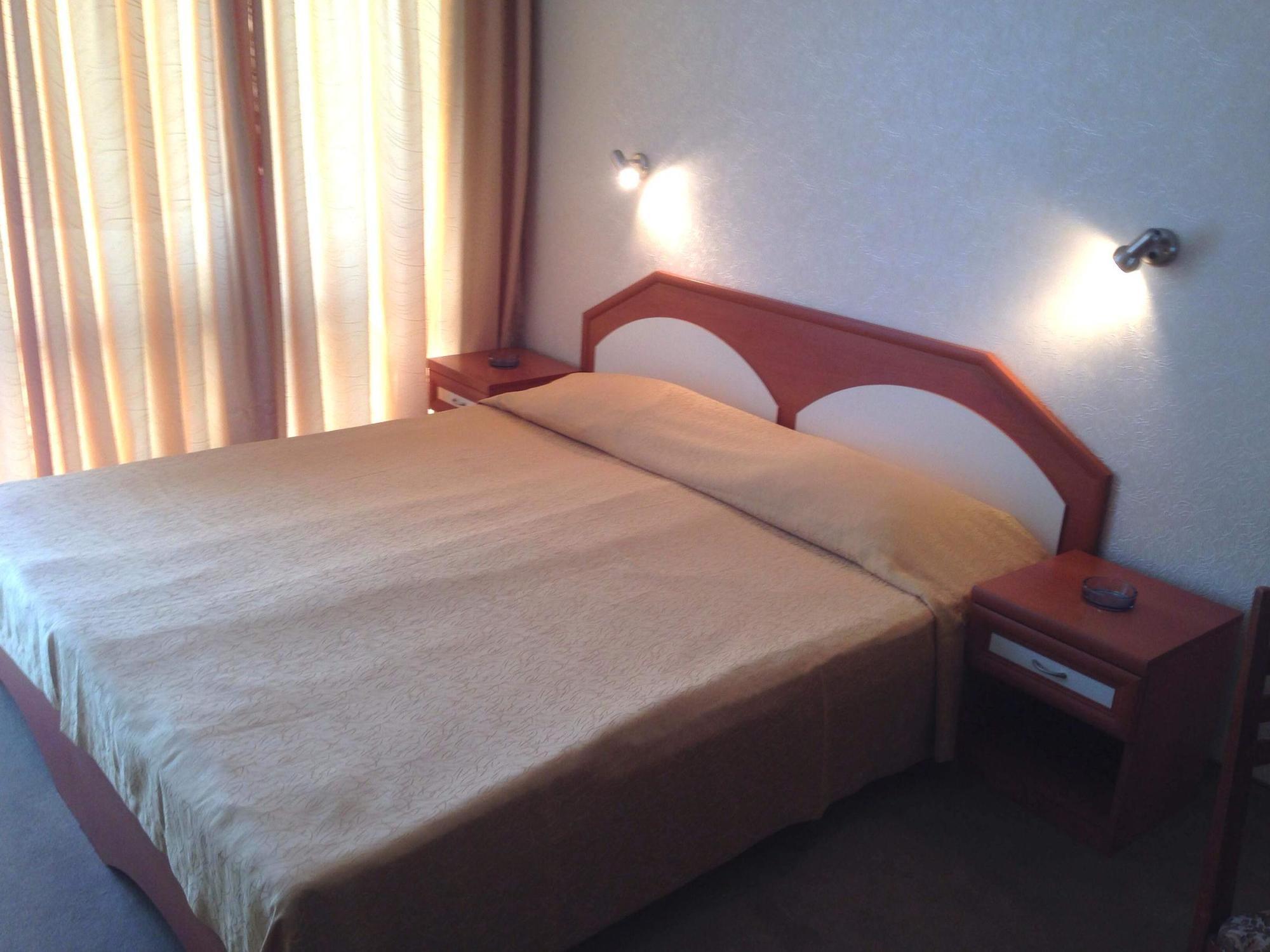 Zefir Hotel Slăntjev Brjag Exteriör bild